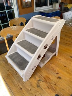 Dog stairs