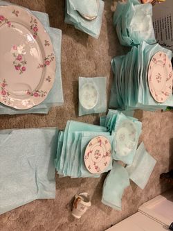 Theodore Haviland New York Delaware China Set 84 pieces