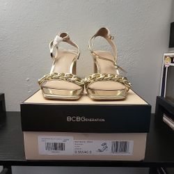 BCBGeneration Women's Gold Finda Sandals NIB Size 9.5