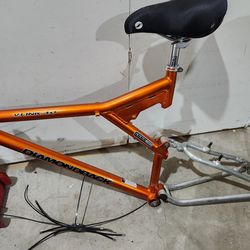 Free Diamondback frame  20"