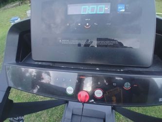 Preform 400 treadmill