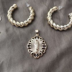 Virgen De Guadalupe Pendant 