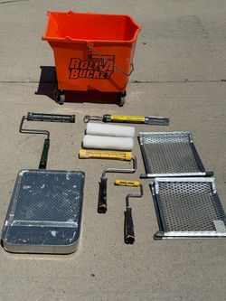 Roll-A-Bucket Paint Kit with Rollers and Accessories