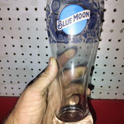 21 Blue Moon Lager Glasses