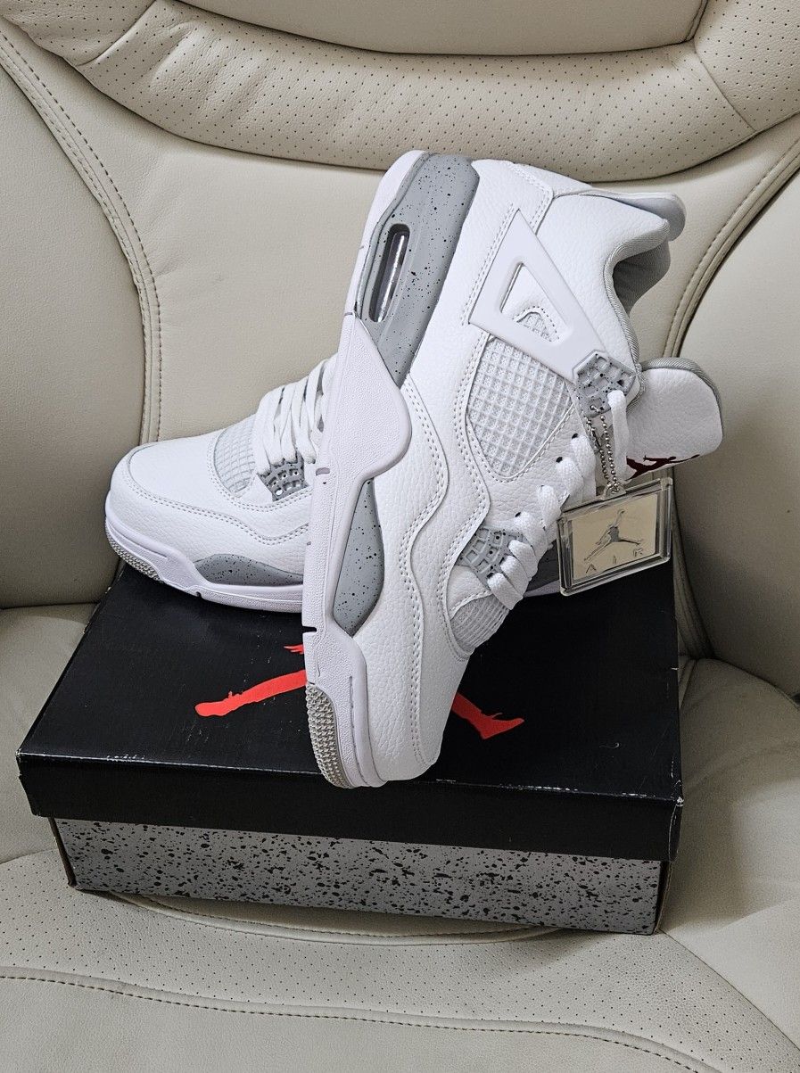 Jordan 4 Retro