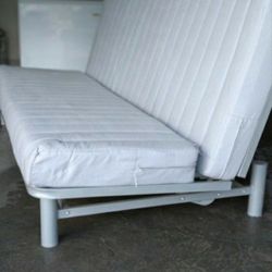 Futon With Removable Mattress 