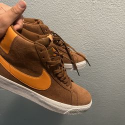 Nike SB Blazer Size 9