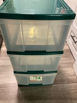 Rubbermaid set of drawers