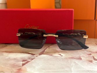 Sunglasse