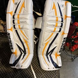 Full Set Of Lightly Used Adult Goalie Gear