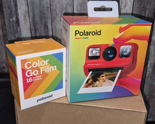 Polaroid Go Camera Bundle