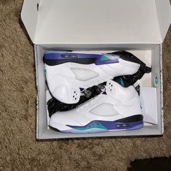 Jordan 5 Retro Grape Size 10.5 Men New 