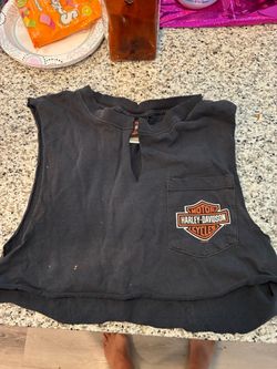 Vintage women’s Harley Davidson cut off tank