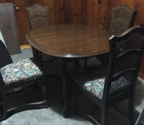 Dinning Table