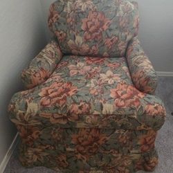 2 CHAIRS WITH REMOVABLE COVER