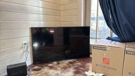 LG 50UM7300PUA Black 50"