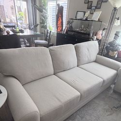 Bassett Home Furniture Set