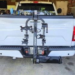 Yakima 4 Bike swing out hitch rack 