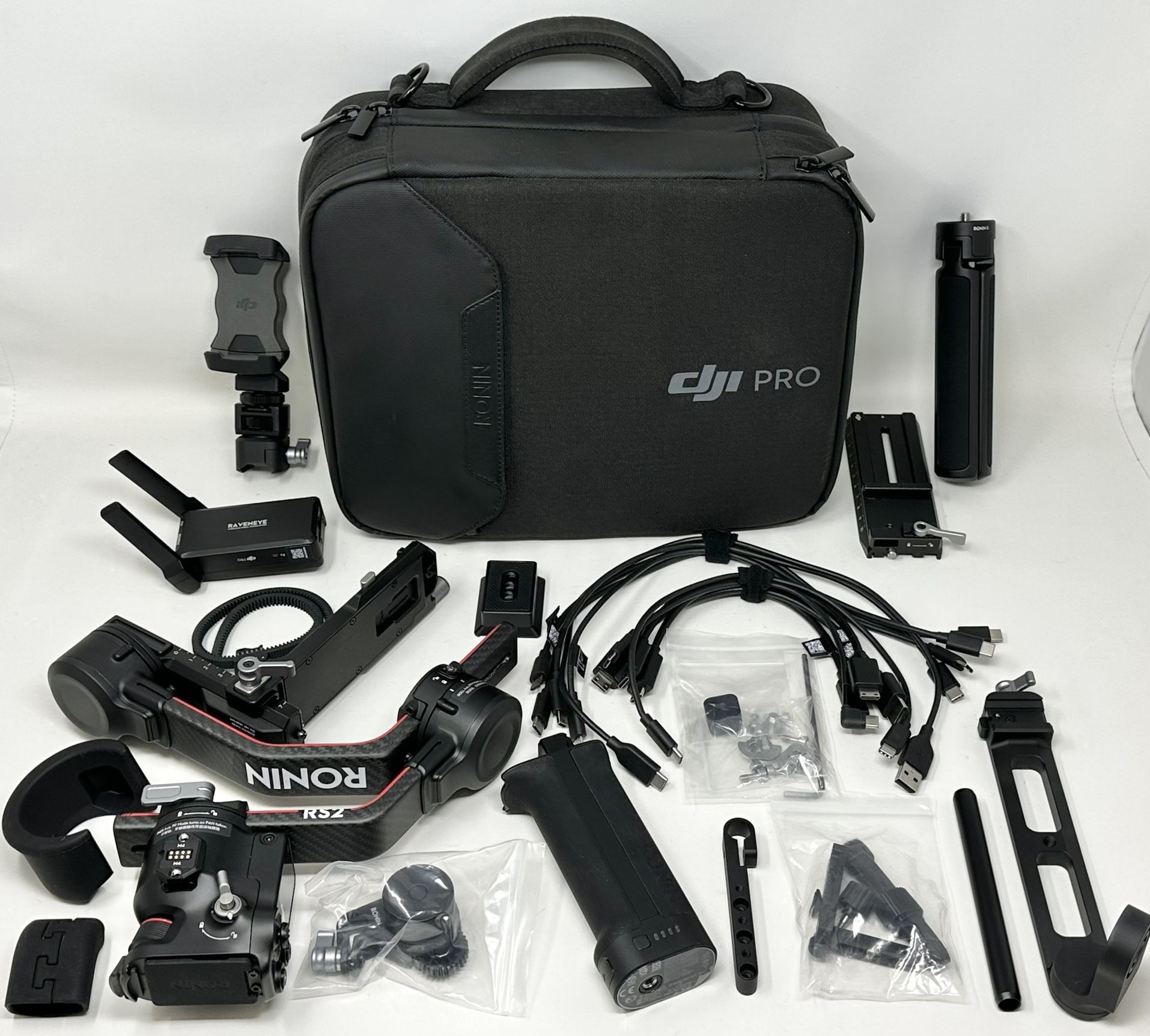 DJI RS 2 Gimbal Stabilizer Pro Combo
