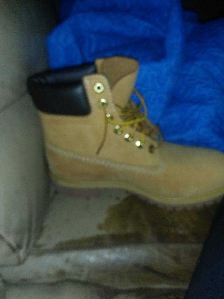 Brand new Timberland boots $100