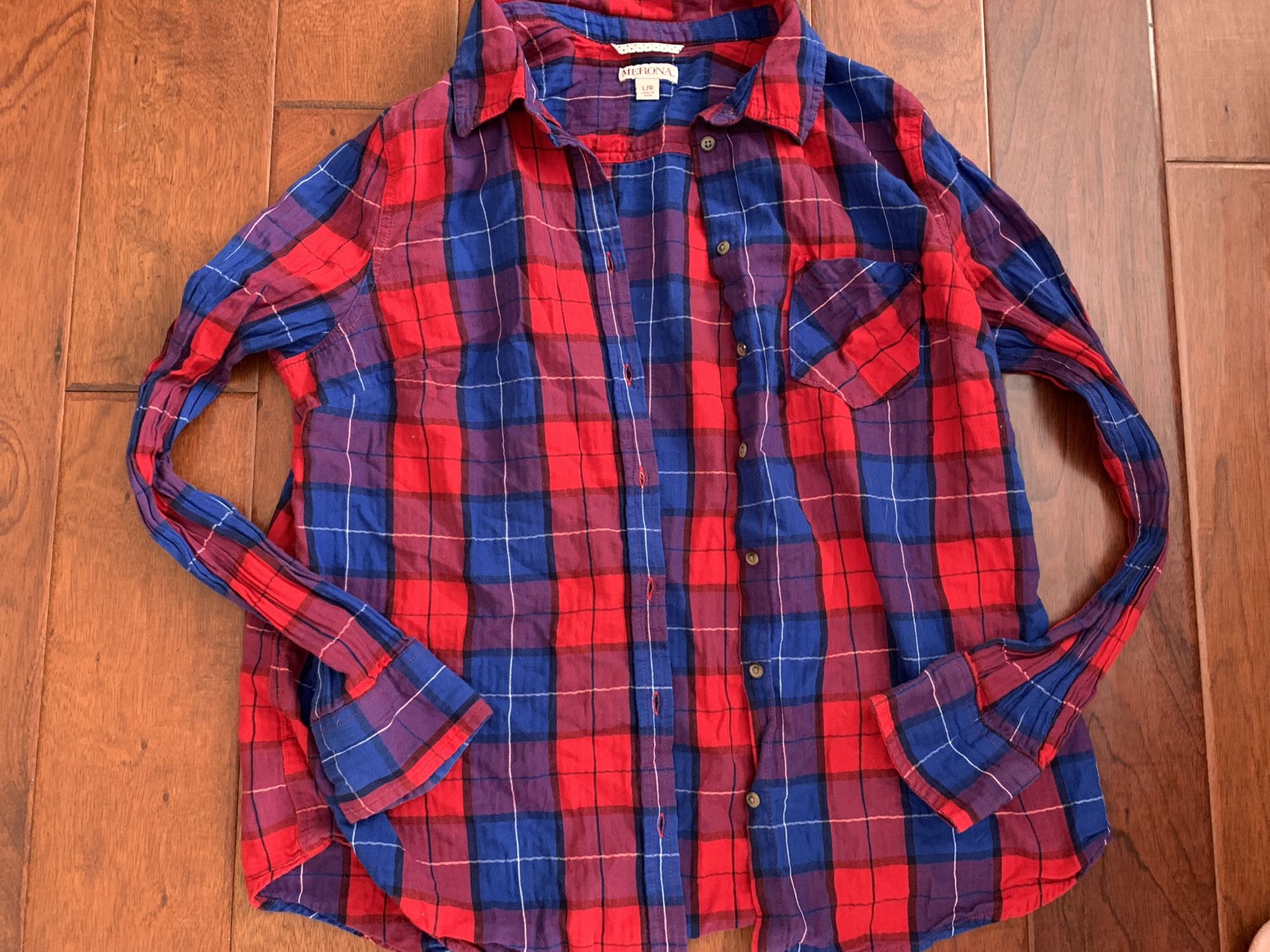 Juniors L Red And Blue Plaid Long Sleeve Shirt 