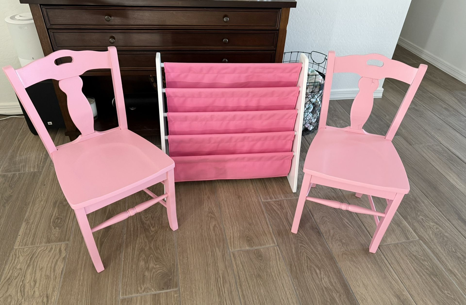 Set Of 3 Pink Sling Bookshelves Kids Reading Area Bedroom Furniture Children’s Girls Chairs are real wood just hand painted pink Florence Rd & Freeway