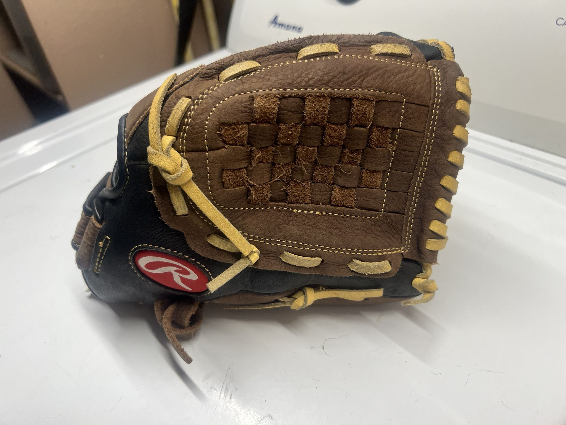 Rawlings Baseball Glove 11.5