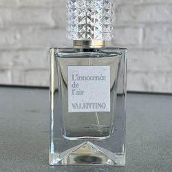 L'innocence de l'air by VALENTINO
