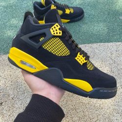 𝐎𝐧l𝐲 𝐫𝐞𝐩l𝐲 𝐨𝐧 𝐈 G : 𝐓𝐎𝐏𝐤𝐢𝐜𝐤𝐬𝟒𝟒𝟒                                            Jordan 4 thunder