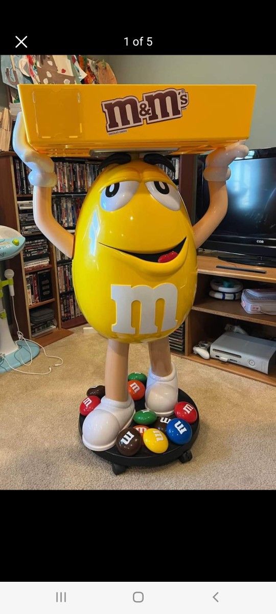 M&m Display