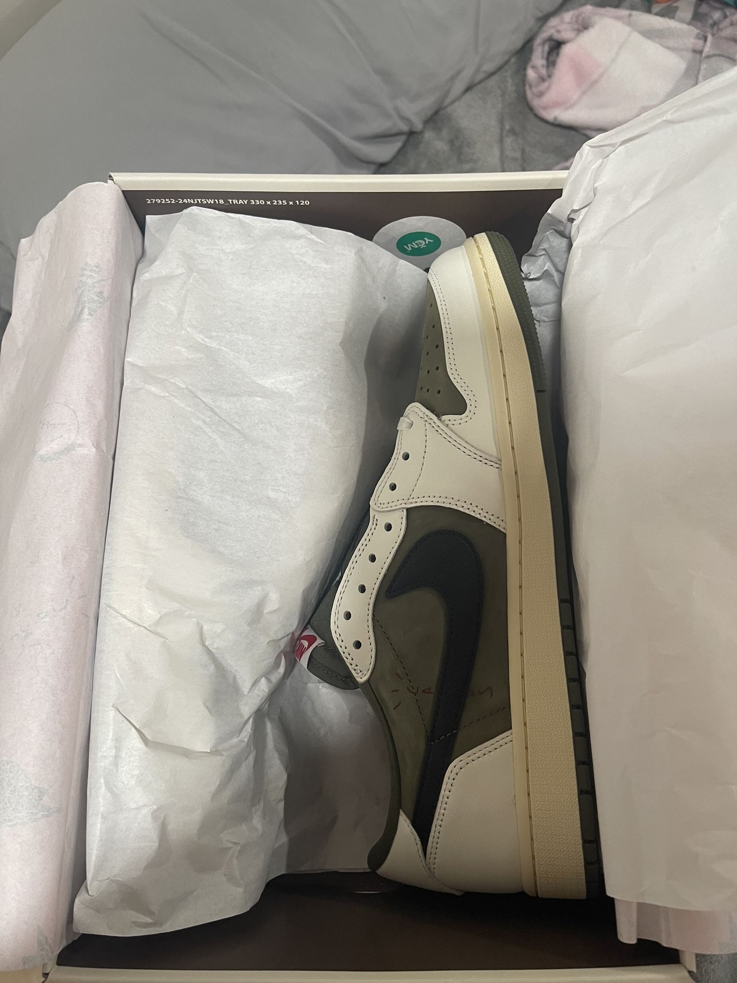 Jordan 1 Low Travis Scott 