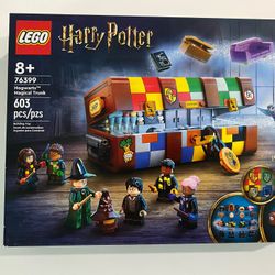 LEGO Harry Potter Hogwarts Magical Trunk 76399 Luggage Set. New!
