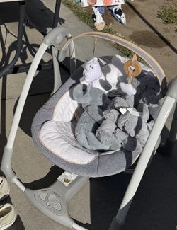Baby swing