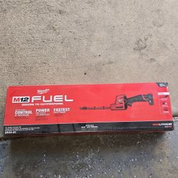 Milwaukee M12 Fuel 8" 12v Lithium-ion Brushless Cordless Hedge Trimmer Kit 