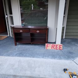 Tv Stand FREE In MILTON.