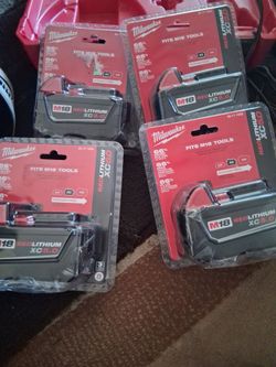 5 hr millwaukee  batteries
