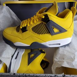 [DS] Brand New Jordan Retro 4s "Lightning" Size 10.5