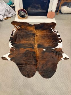 XL Genuine Colombian Cowhide Rug – 7'2" x 6'3" – Brand New