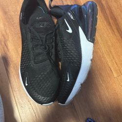 Nike Air Max 270