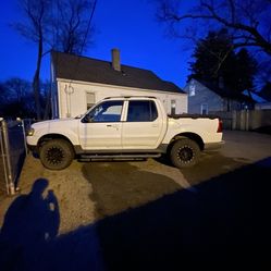 2005 Ford Explorer