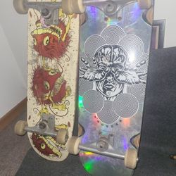 2 Skateboards 