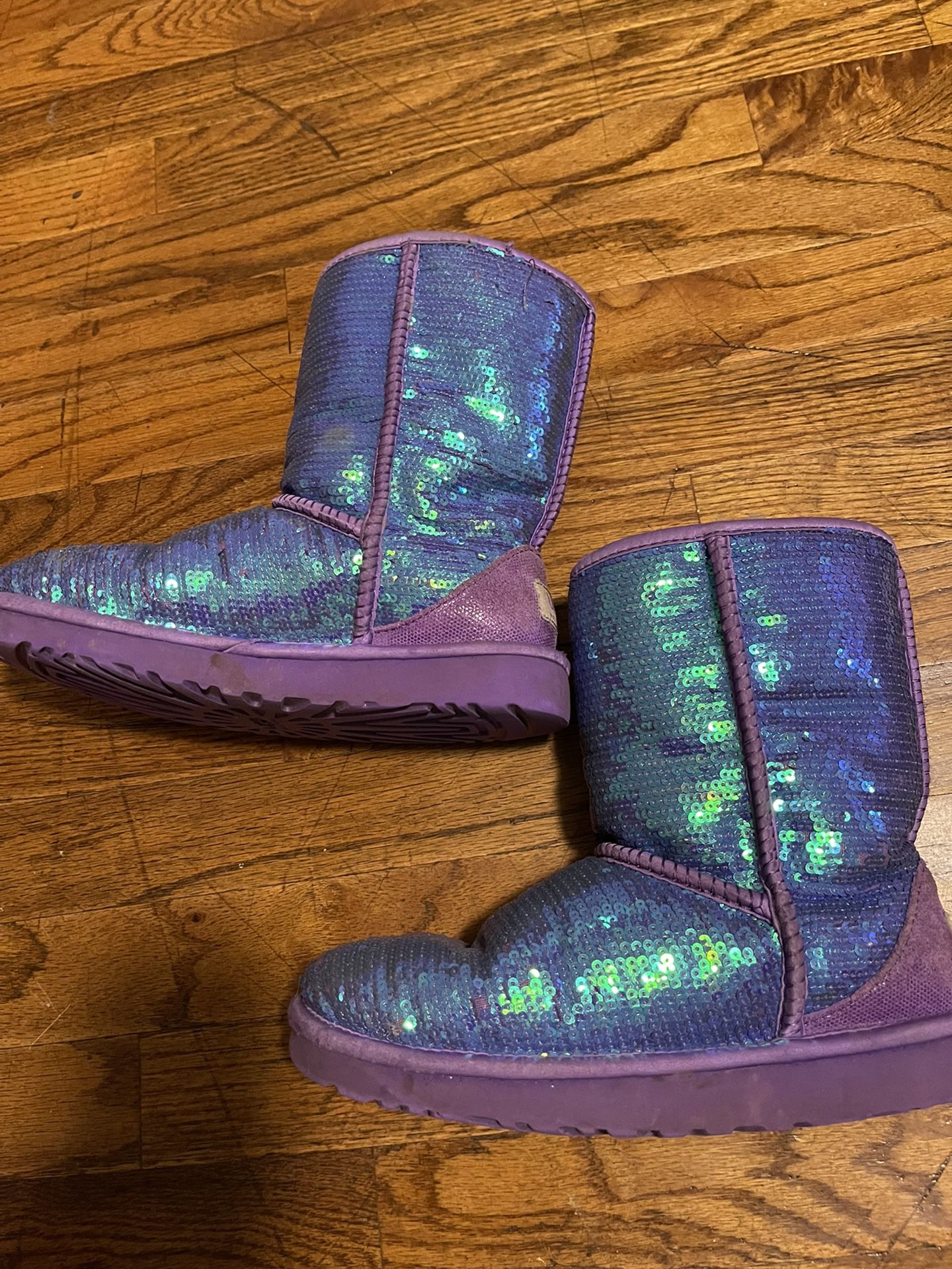 Ugg Sparkle Purple Shoes Size 7 Female