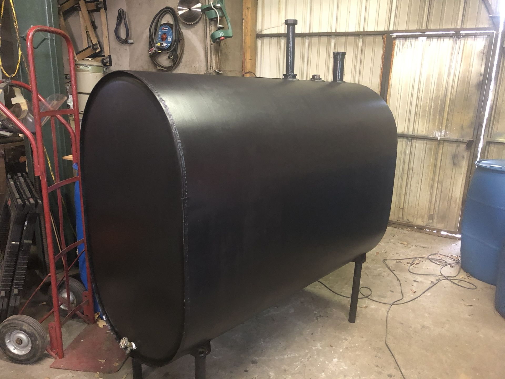 275 Gallon Tank
