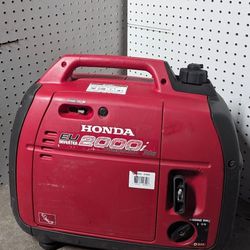 Honda EU2000i Inverter Generator - Like New, $750 OBO