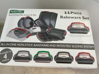 Brand New BergHOFF PerfectSlice 11 Piece Bakeware Set  for $60