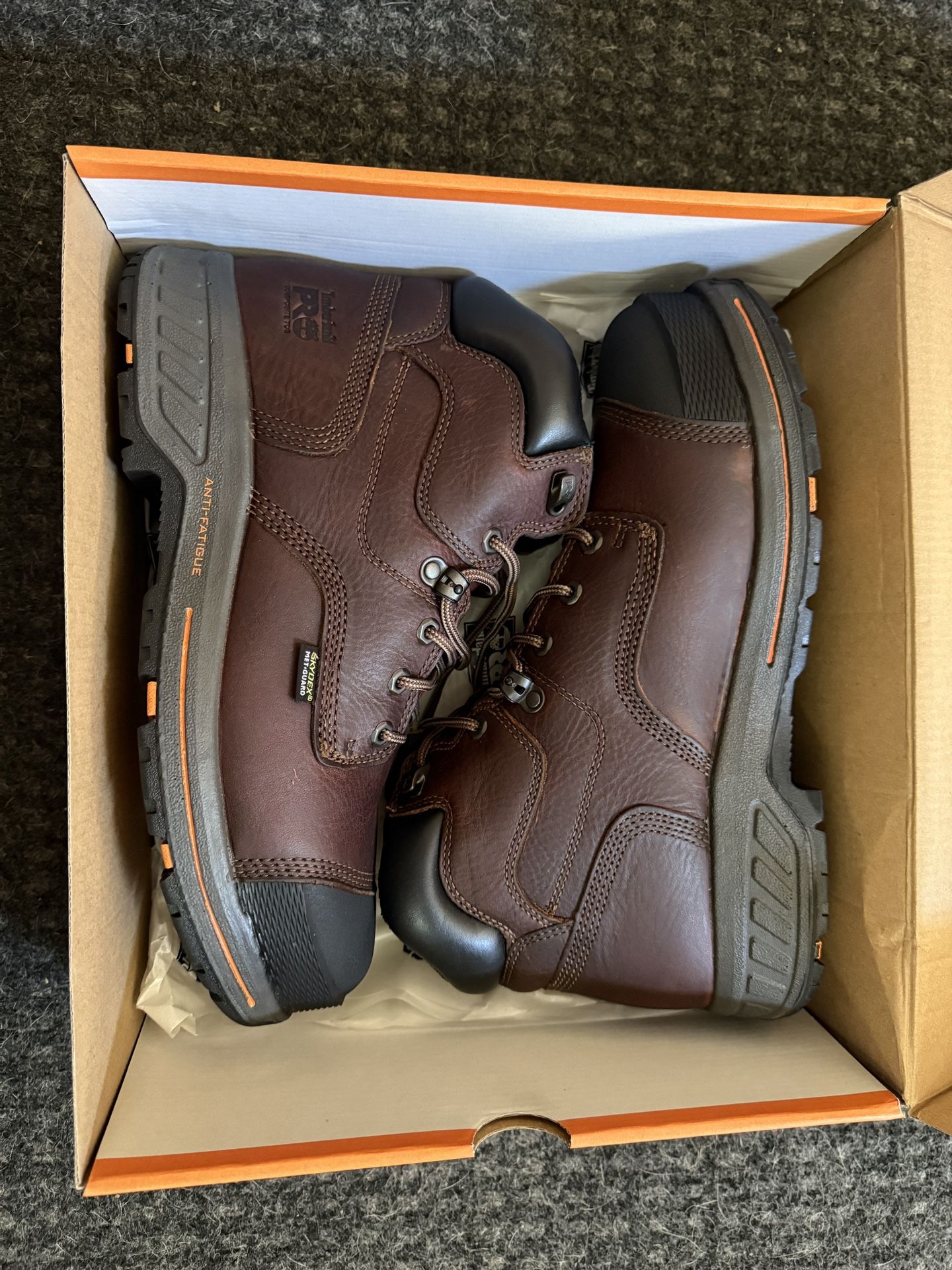 TIMBERLAND PRO Work boots (SIZE 11 WIDE) (HELIX HD INTERNAL MET GUARD TB1A1VXG 214)