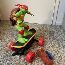 Ninja Turtle Raphael Large Remote Skateboarder