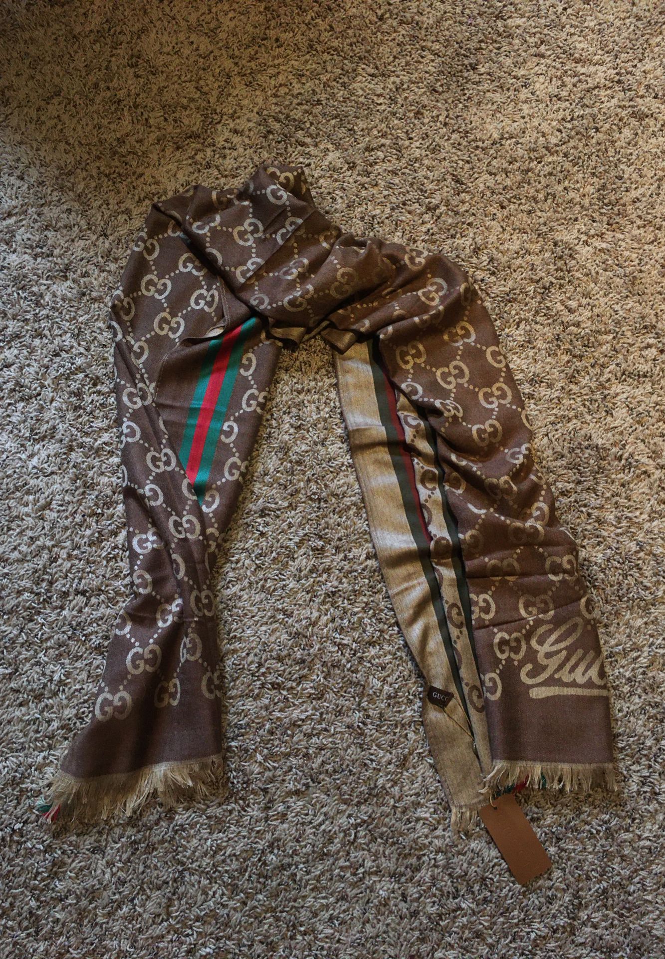 New authentic Gucci brown gg print scarf