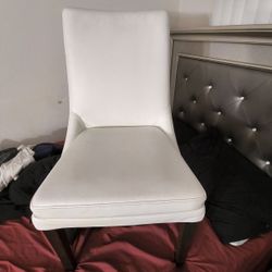 Modern White Faux-Leather Side Chair (1 Available / 2 Total)