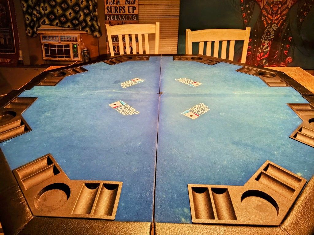 Poker Table